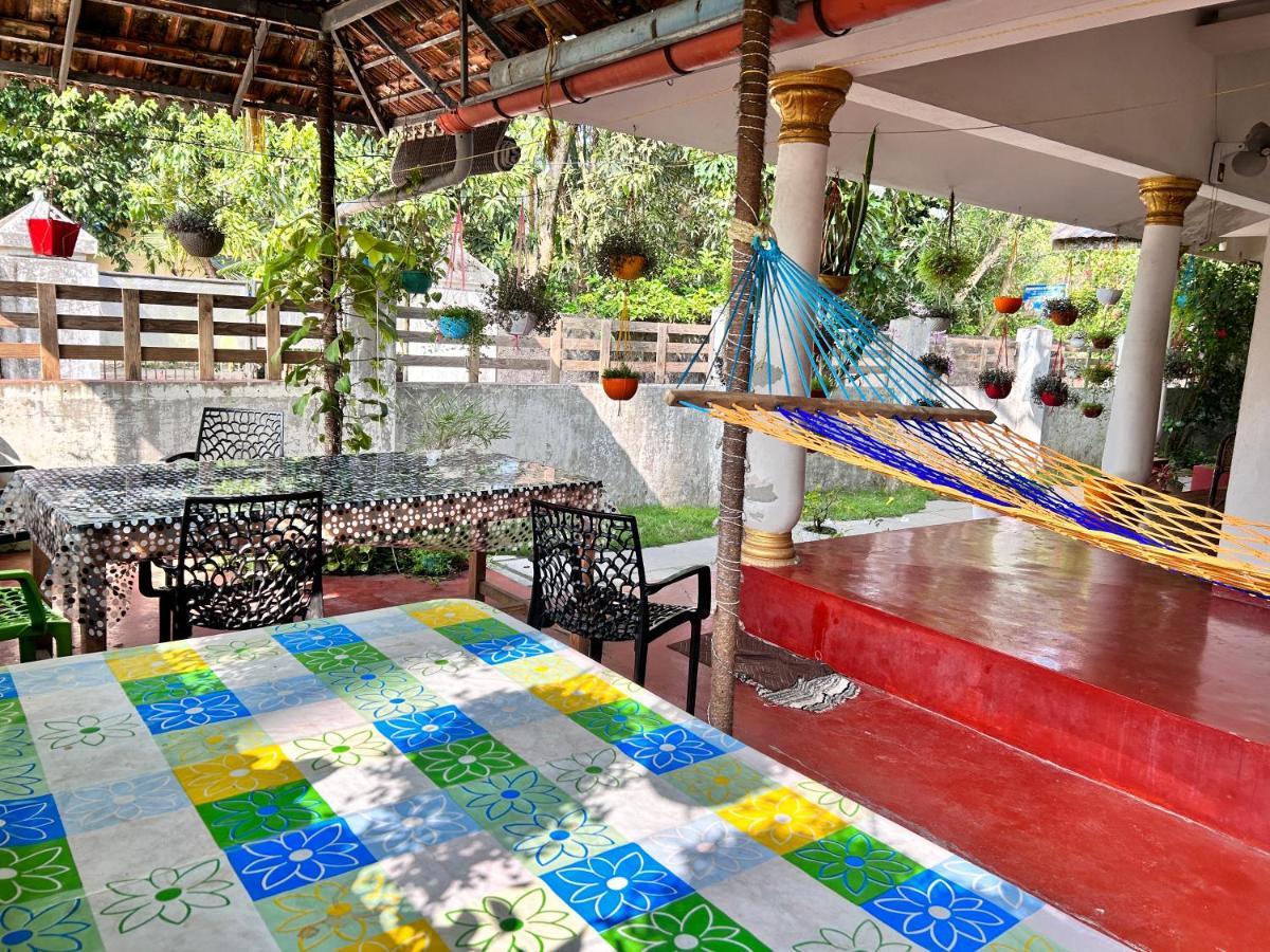 Marari Beach Cleetus Homestay Mararikulam Eksteriør bilde